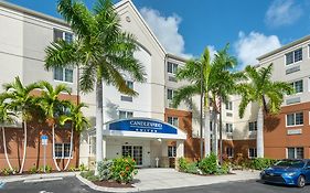 Candlewood Suites Fort Myers-Sanibel Gateway